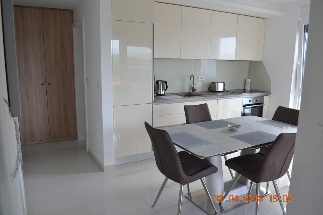 My Paradies - Njivice Penthouse*** エクステリア 写真